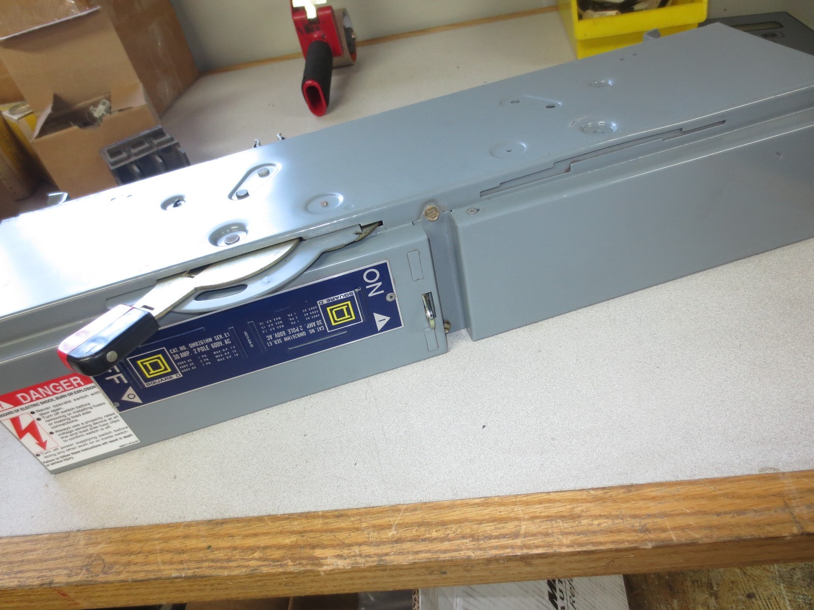 SQUARE D QMB261HW QMB BRANCH SWITCH – 30A, 600V, 2-POLE – NEW SURPLUS