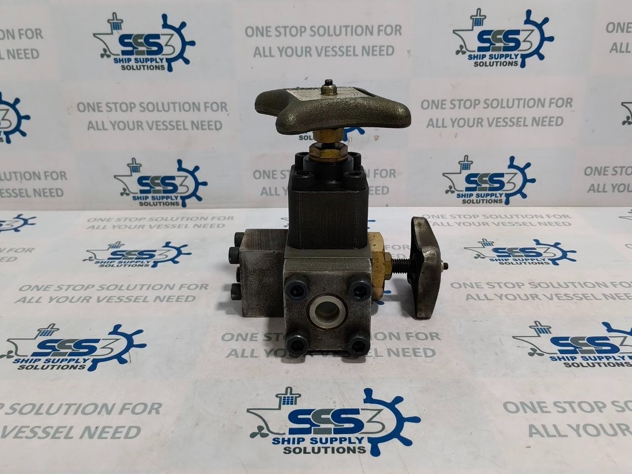 Hirose Valves HF-ACC-K-10X10-23 Hydraulic Valve Manifold Mount W/Handwheel