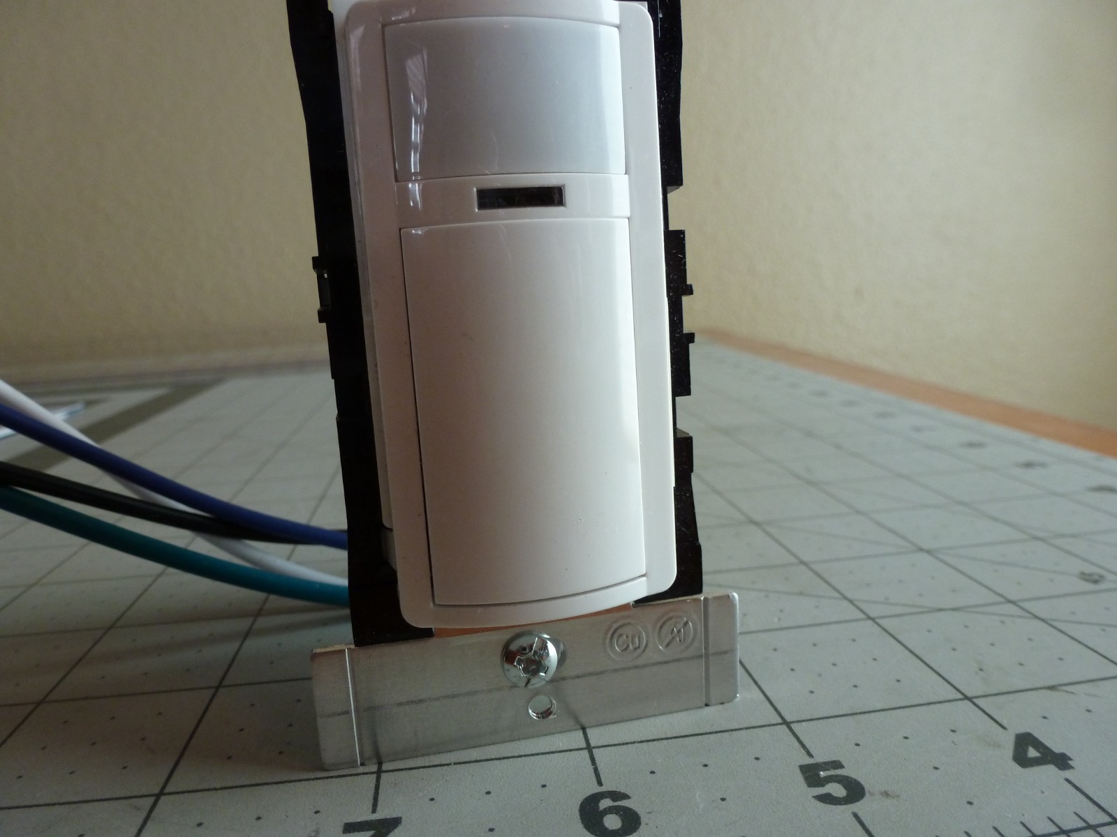 Leviton ODS15-IDW Occupancy Self-Adaptive Sensor – Passive Infrared (PIR) NO BOX