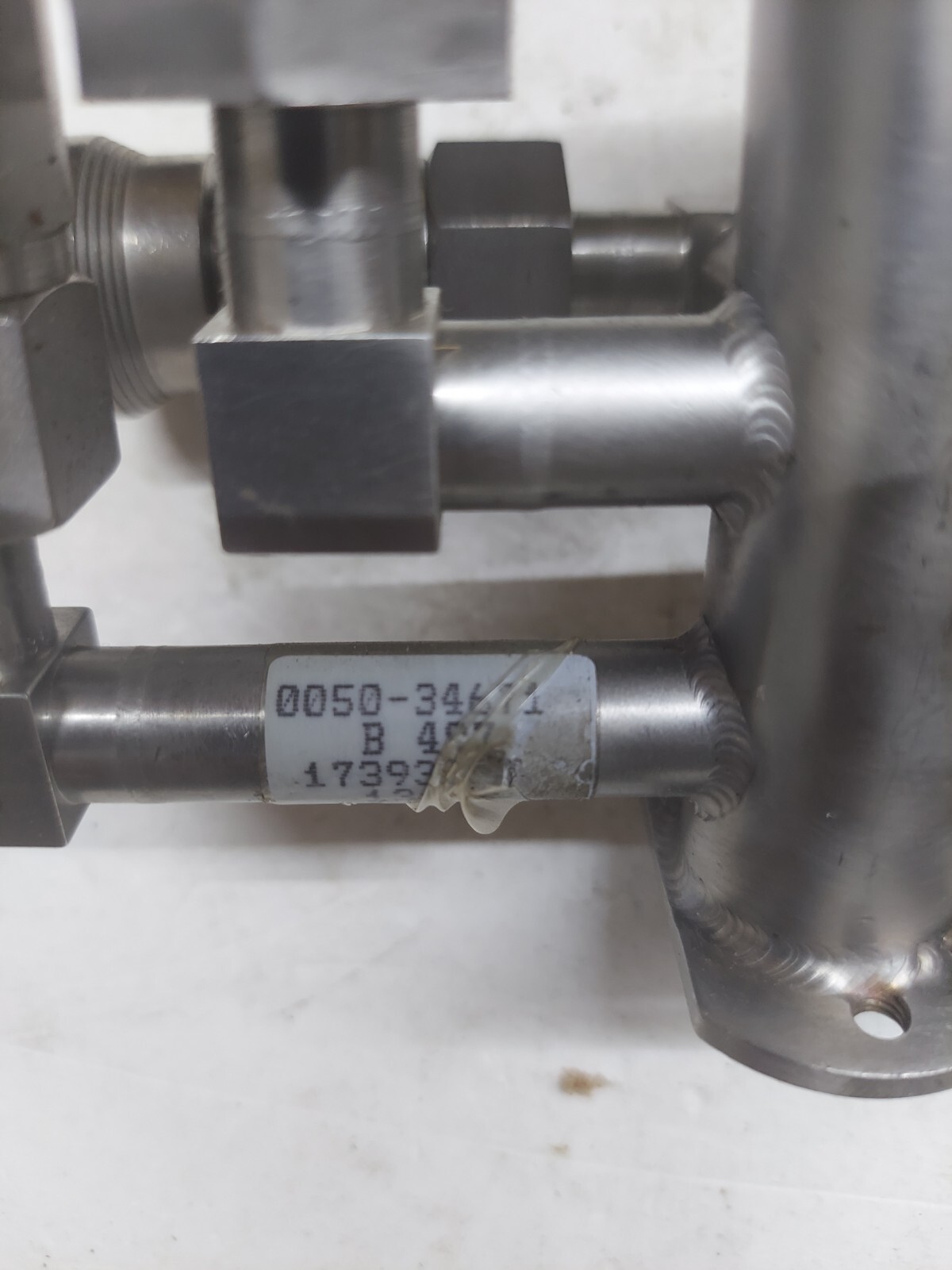(AMAT) 0050-34671 MANIFOLD, TTF SUPPLY COMMON M/F LOOKS UNUSED MAKE OFFER