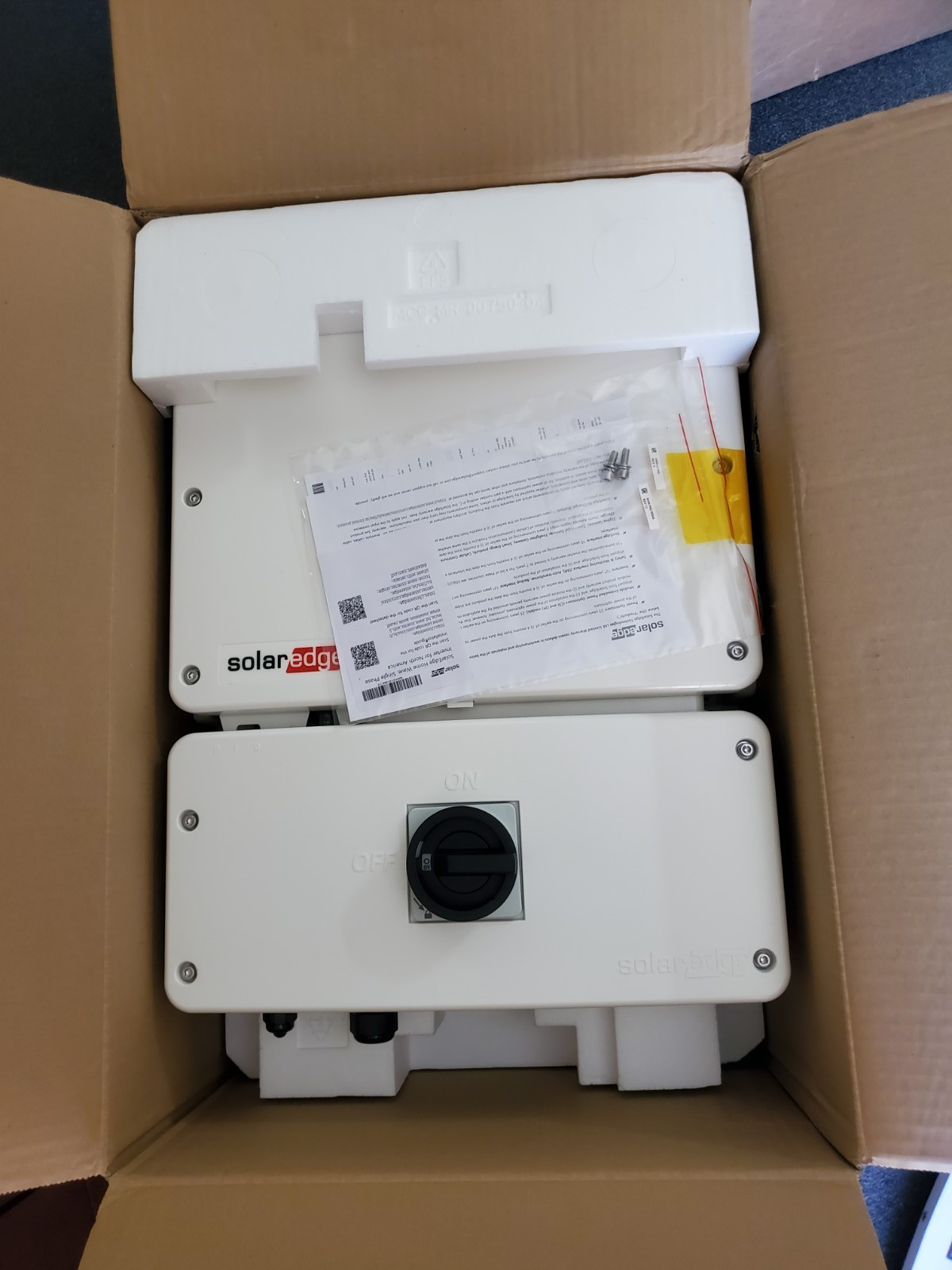 SolarEdge SE3000H-US000BEU4 3.8kW HD-Wave SetApp Single Phase Solar Inverter