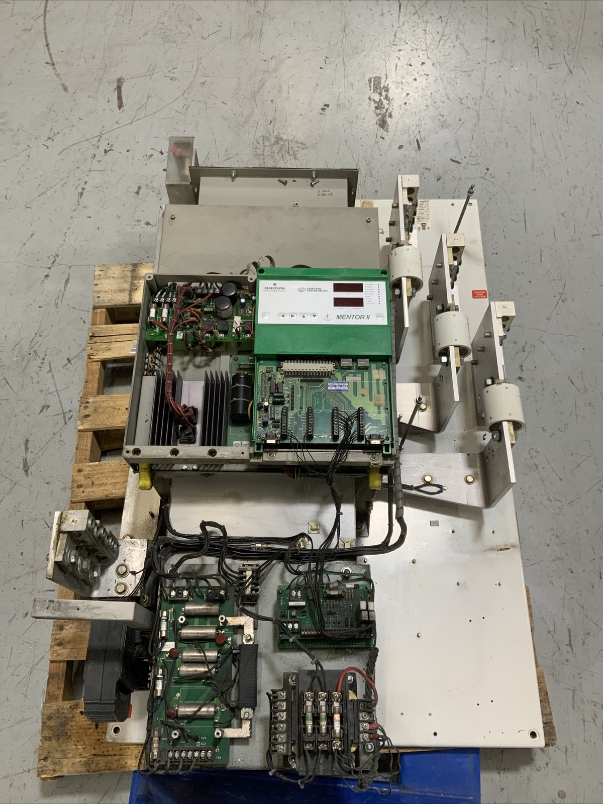 Emerson Quantum III 9500-8316 A | 9500-1300-1 A | 300/600 HP