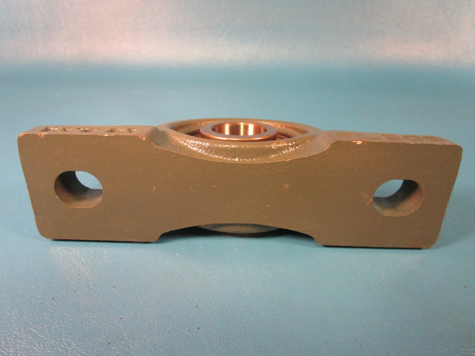 NTN AELPL205-014 Ball Bearing Pillow Block, 7/8″ Bore, Eccentric Locking Collar