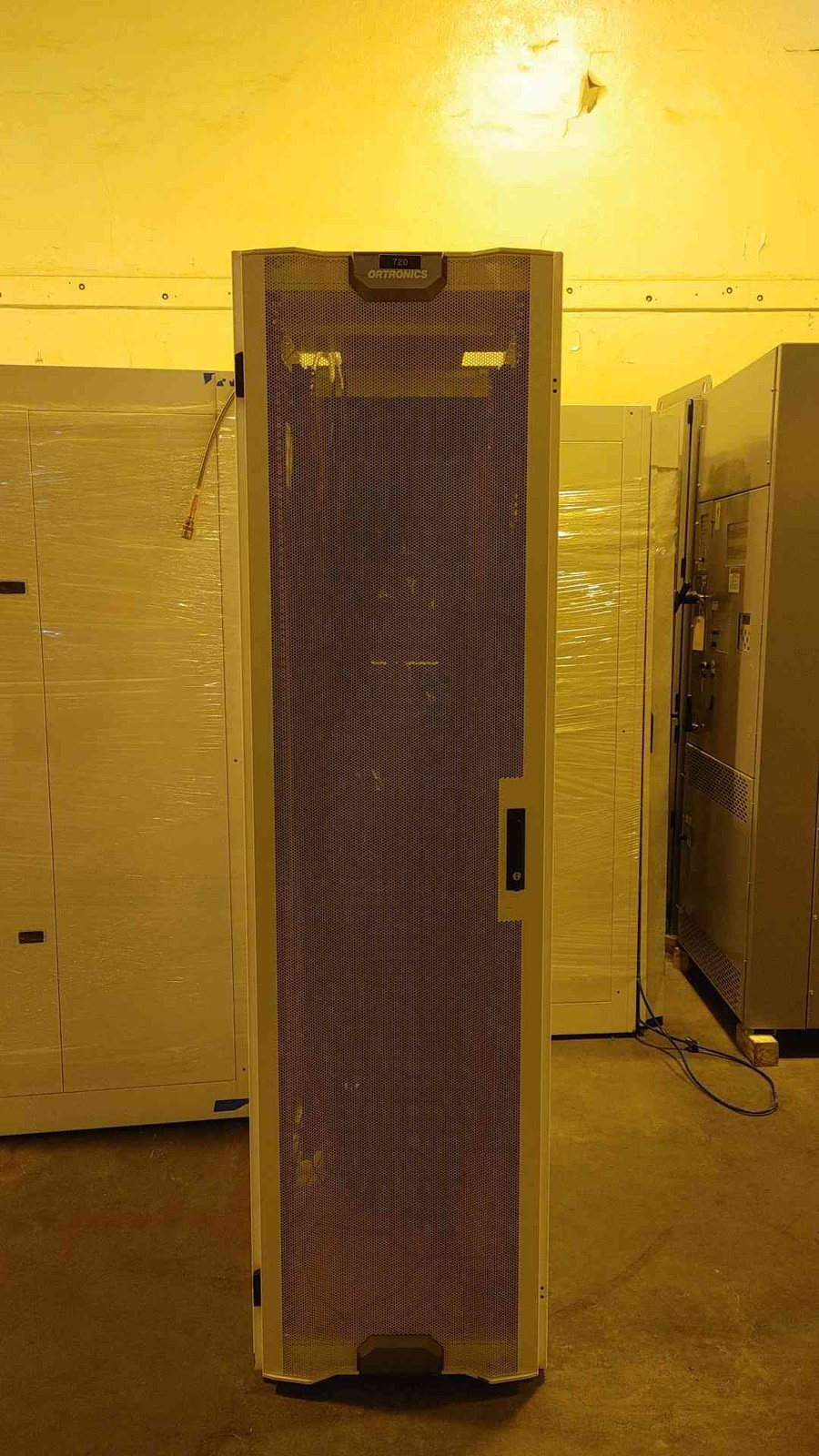42U Ortronics OptiCool Server Rack Fully Enclosed w/ Cooling OR-LXO4724455-5000