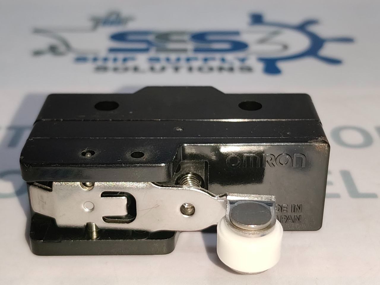 Omron Z-15GW 22-B Micro Switch Z4G1L07B 15A 125, 250 or 480VAC