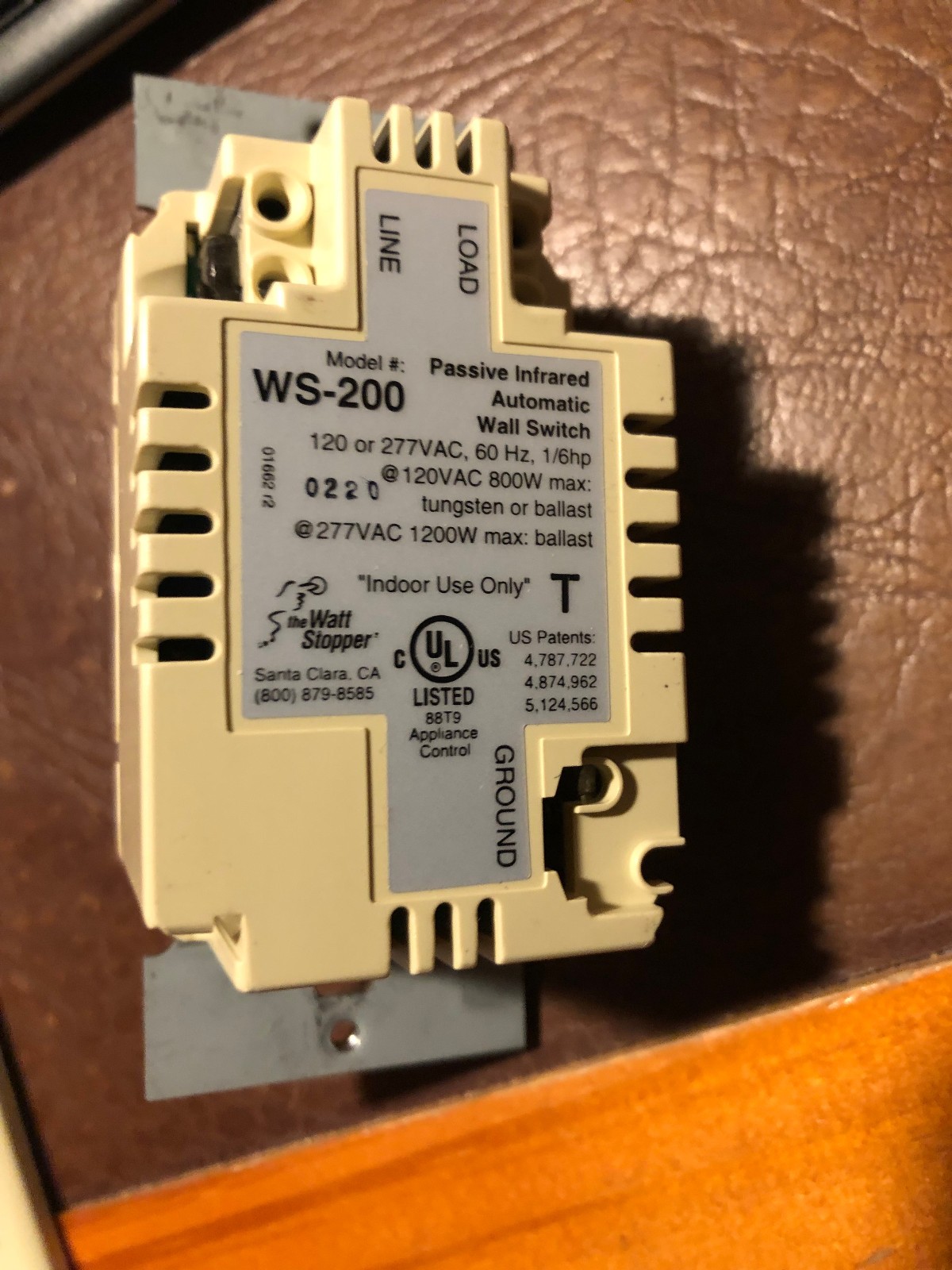 Watt Stopper WS-200-I Automated Wall Switch 120-277 VAC 60 Hz Ivory