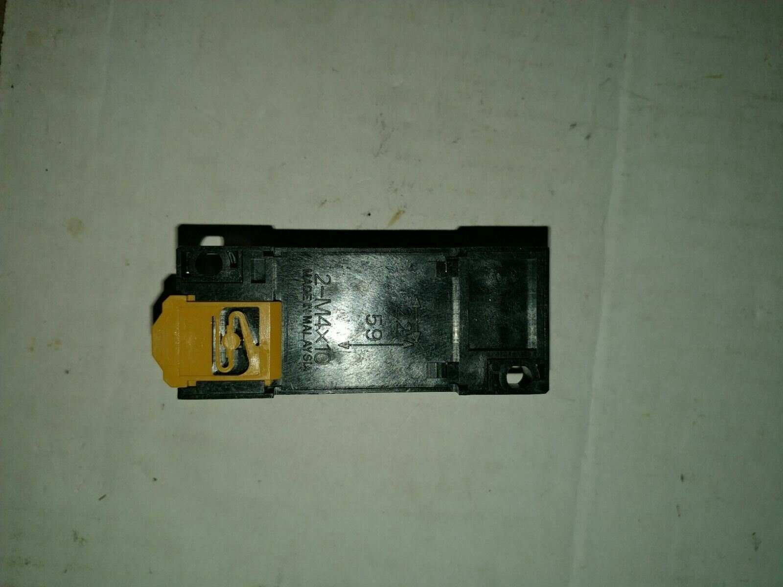 OMRON 0832W1 5A 250VAC 2-M4X10 PYF14A-E RELAY BASE SOCKET …EACH