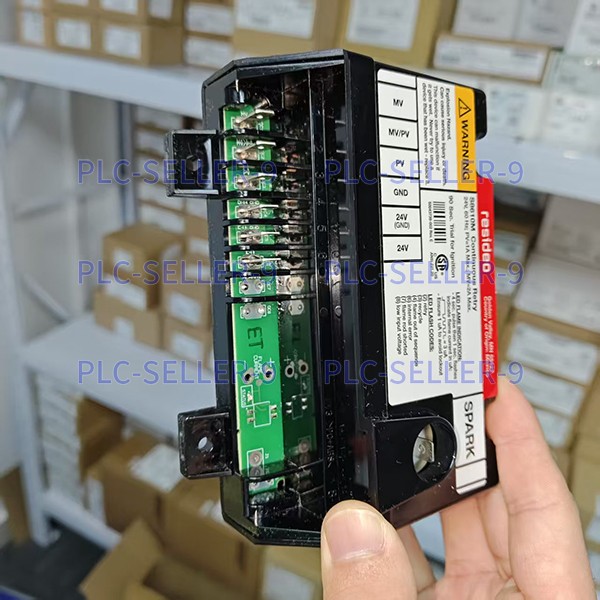 New Free Shipping Honeywell S8610M3009 Ignition Control Module S8610M3009