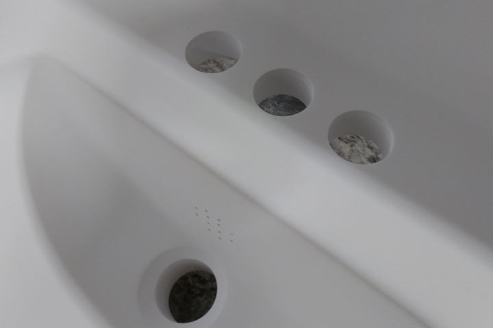 Bestcare WH3775-09 14-1/2 x 12-1/2 In Bowl Size Healthcare Basin w/out Faucet