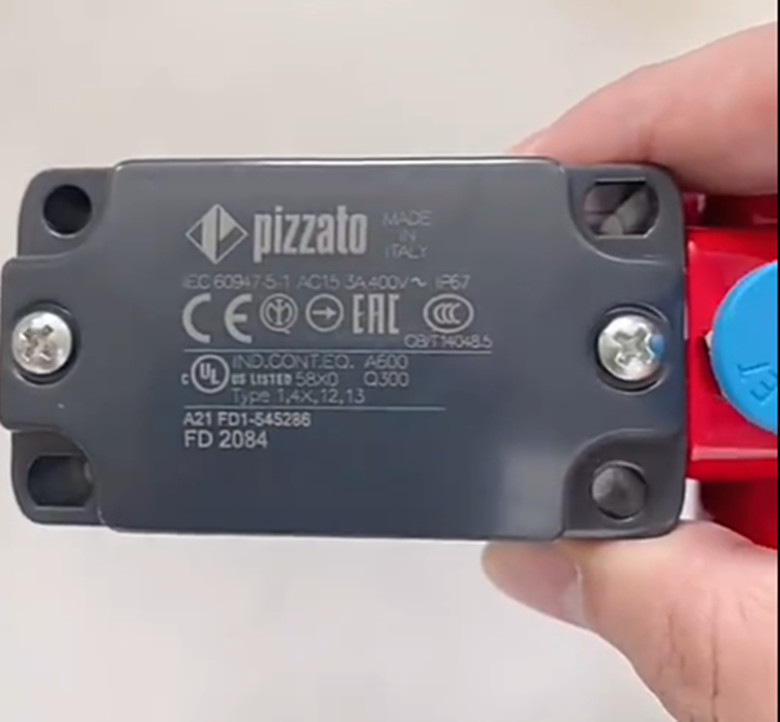 1pcs Pizzato FD 2084Safety rope switch*jrc