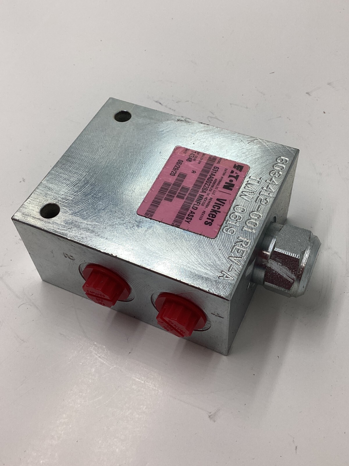 Eaton Vickers Manifold Assembly 631AA00228A