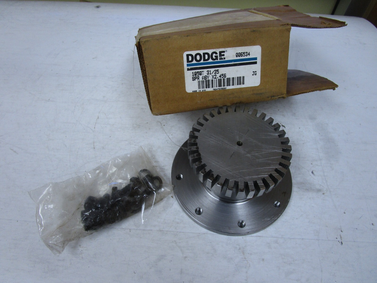 NEW DODGE SPACER HUB 1050T 31/35 006534 SPR ASY X2.456