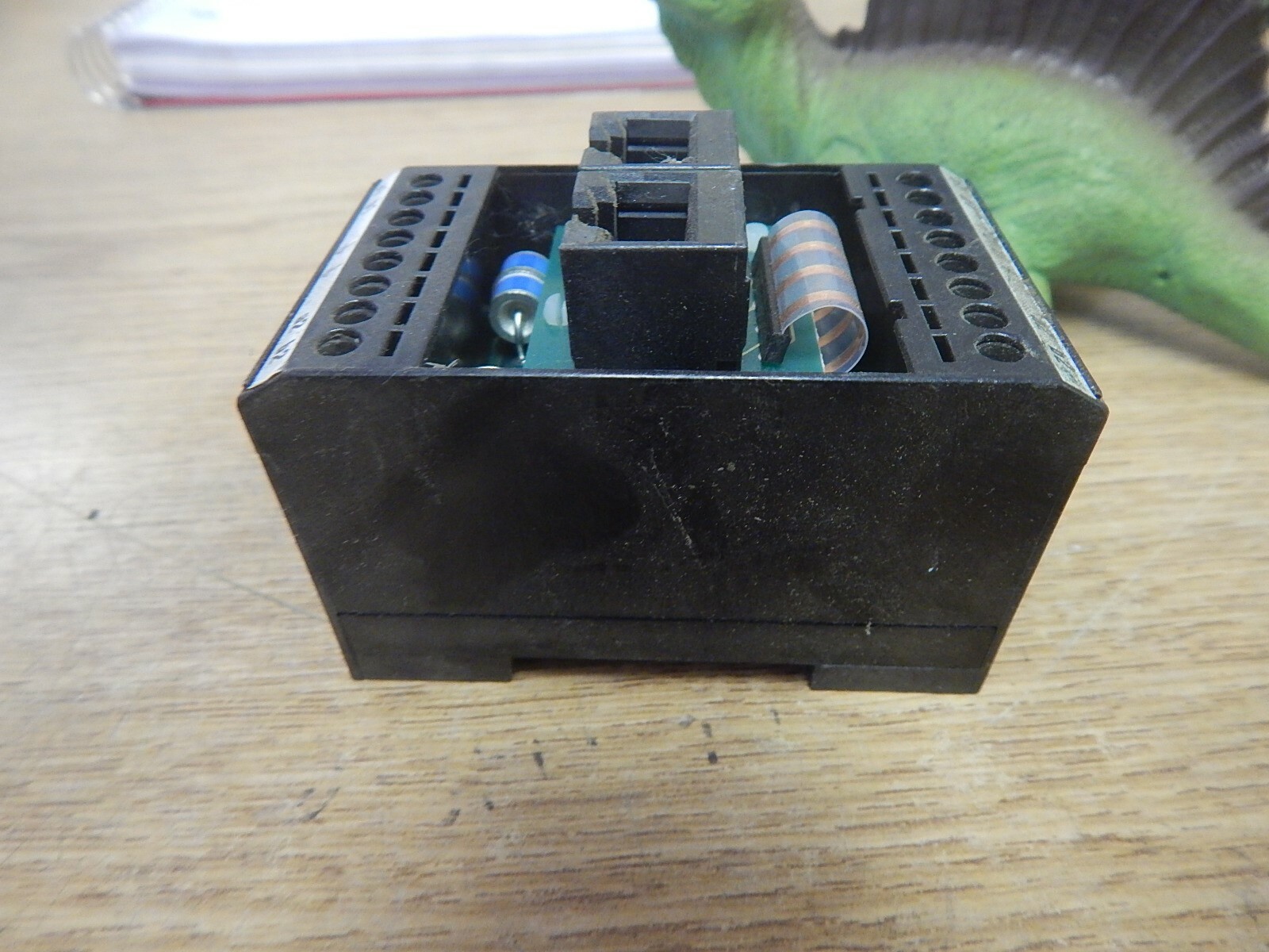 Phoenix Contact Surge Protector 2838937 MT-2FM-RJ/12 3000462416 *FREE SHIPPING*