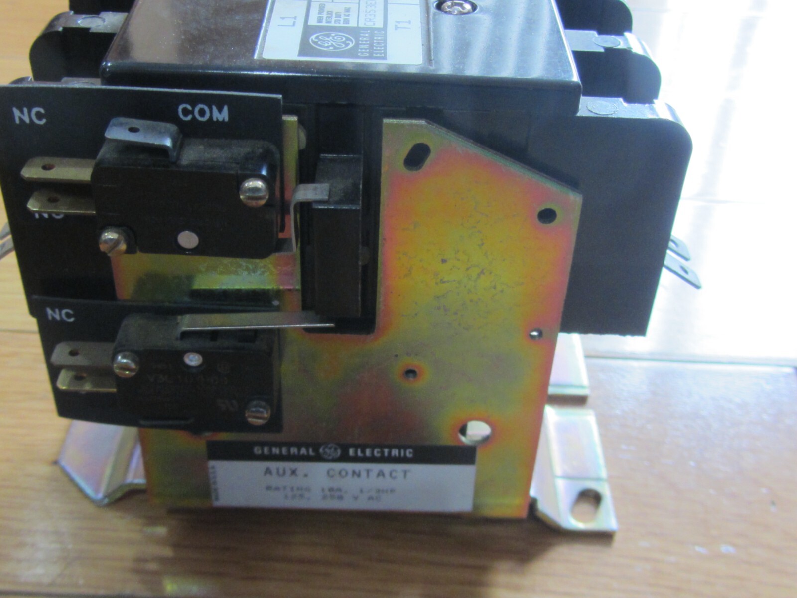 General Electric CR353EHY15A Contactor! New Out Of The Box! Perfect! Cool!
