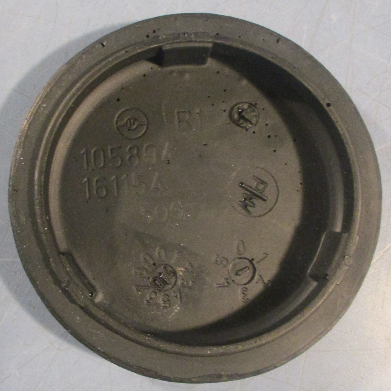 Crown 105804 Forklift Cap Horn Button Replacement Button 3-1/2′ OD
