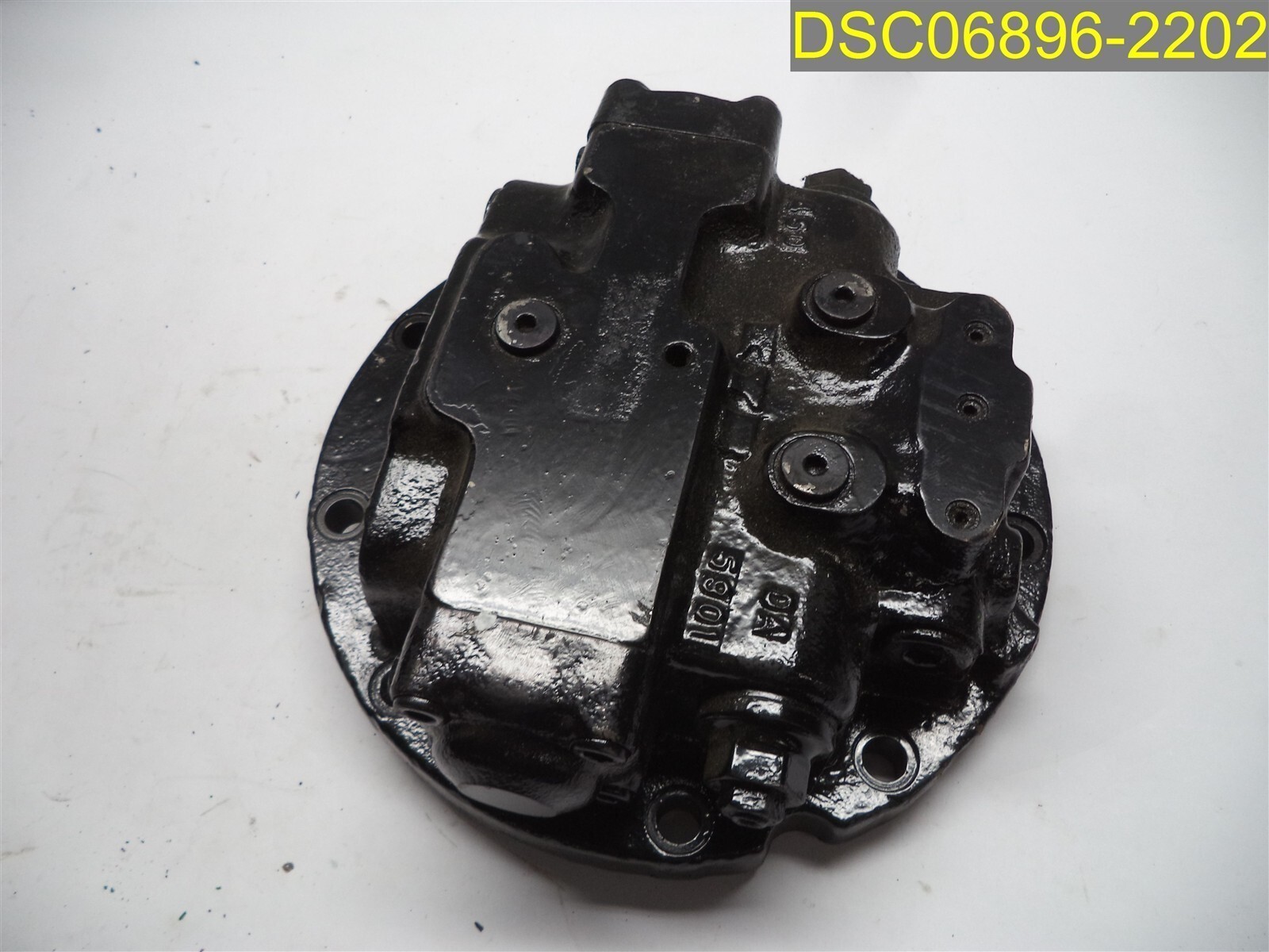 5801, 45D Planetary Wheel Hub Hydraulic 11 1/4″ O.D.
