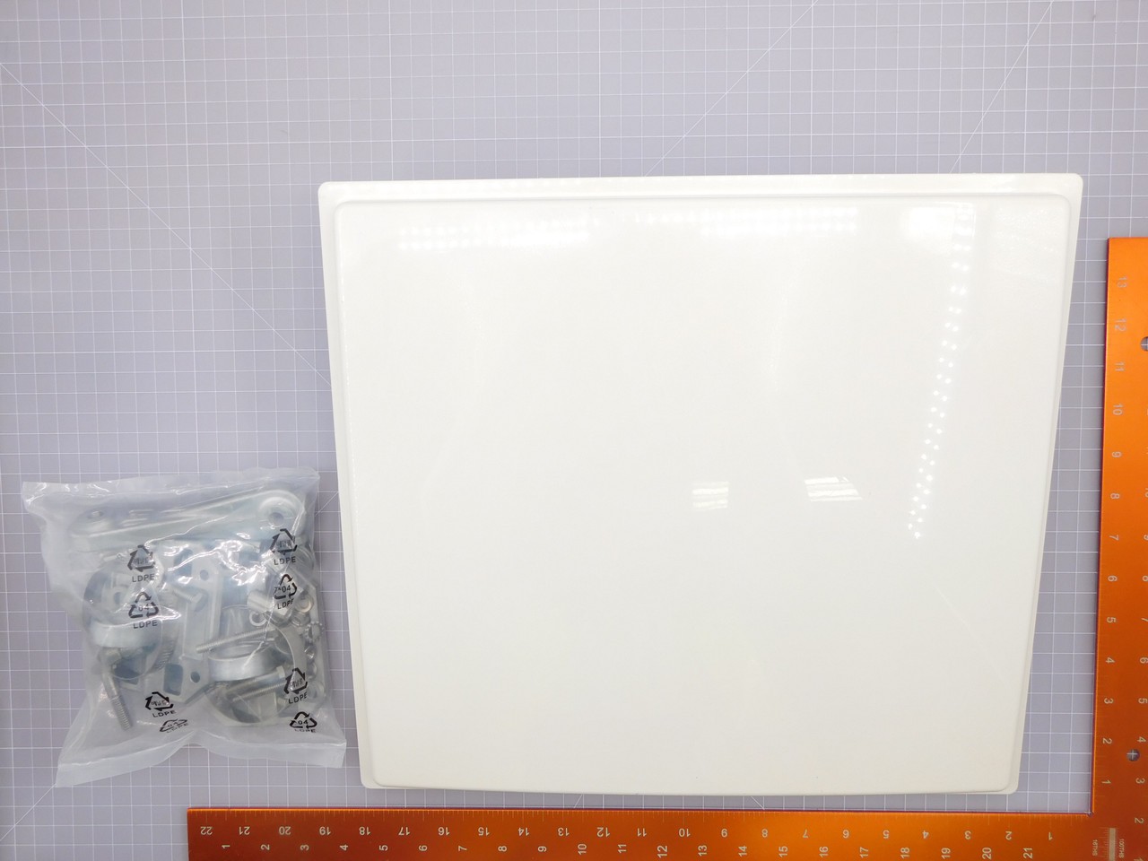 EXTREME NETWORKS AIO-DQ15021-RPSMA 15 dBi In/Out Sector 21 Deg RPSMA X128142