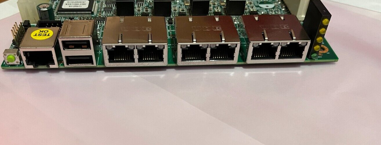 NSB1120 Series Rev B Intel Atom CPU D525 @ 1.8GHz 2GB DDR3 RAM w/ USB/VGA Cables