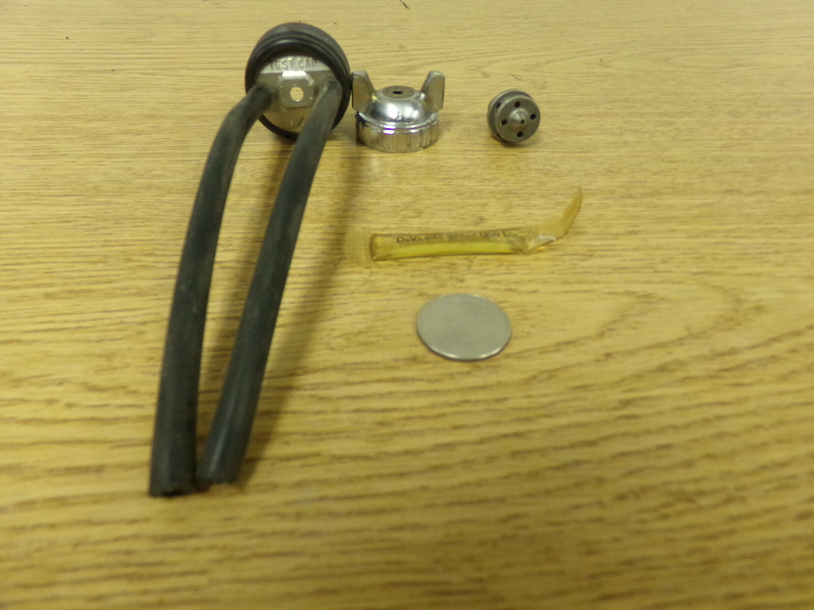 Lot of 4 Devilbiss Spray Gun Accessories, Test cap, Gun Lube Spray Insert, Needl