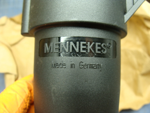 CARRIER 22-60388-07 MENNEKES 32A-7h/480-500V3P+ TYPE 527 FEMALE POWER PLUG