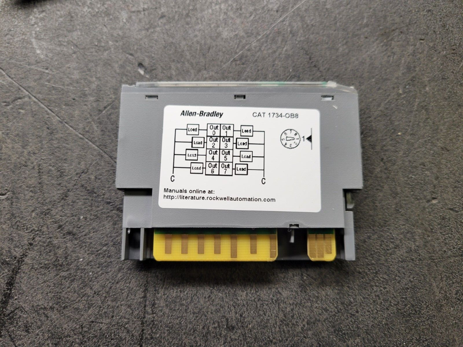 Allen Bradley 1734-0B8 Module.