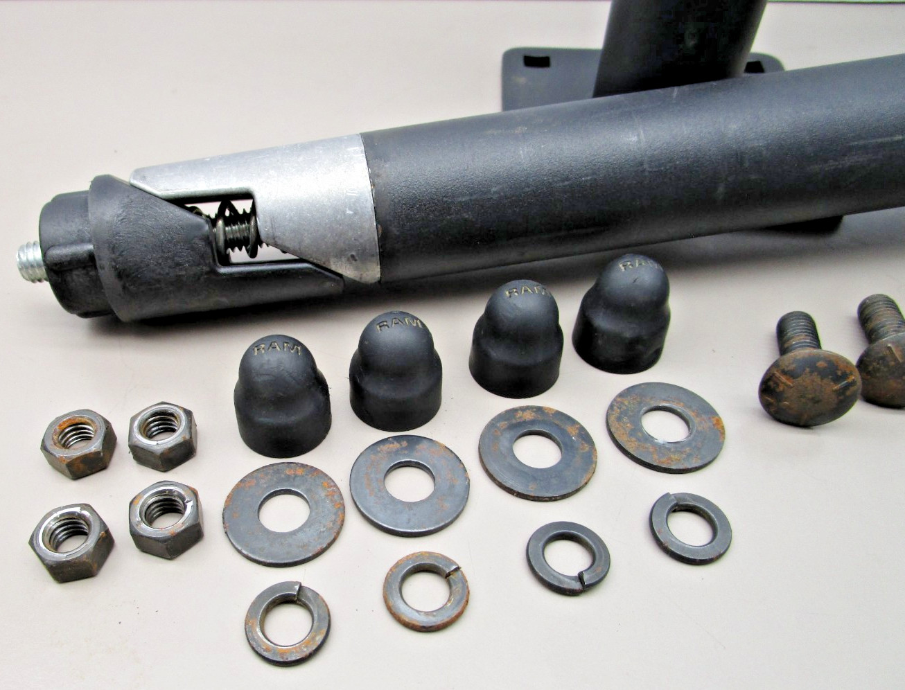 RAM Mount RAM-VP Tele-Pole Assembly 12″ Lower and 8″ Upper Pole