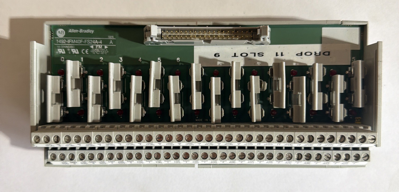 ALLEN BRADLEY 1492-IFM40F-FS24A-4 MODULE