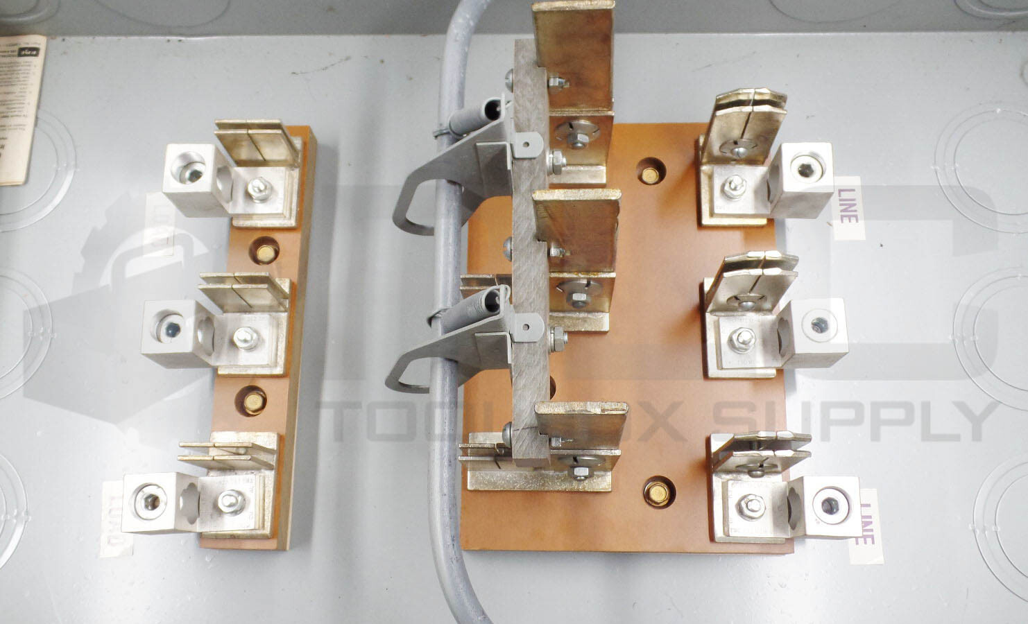 NEW FEDERAL PACIFIC 3432 ENCLOSED SWITCH 400A 3P 240VAC 50HP Y35214X-10 *READ*