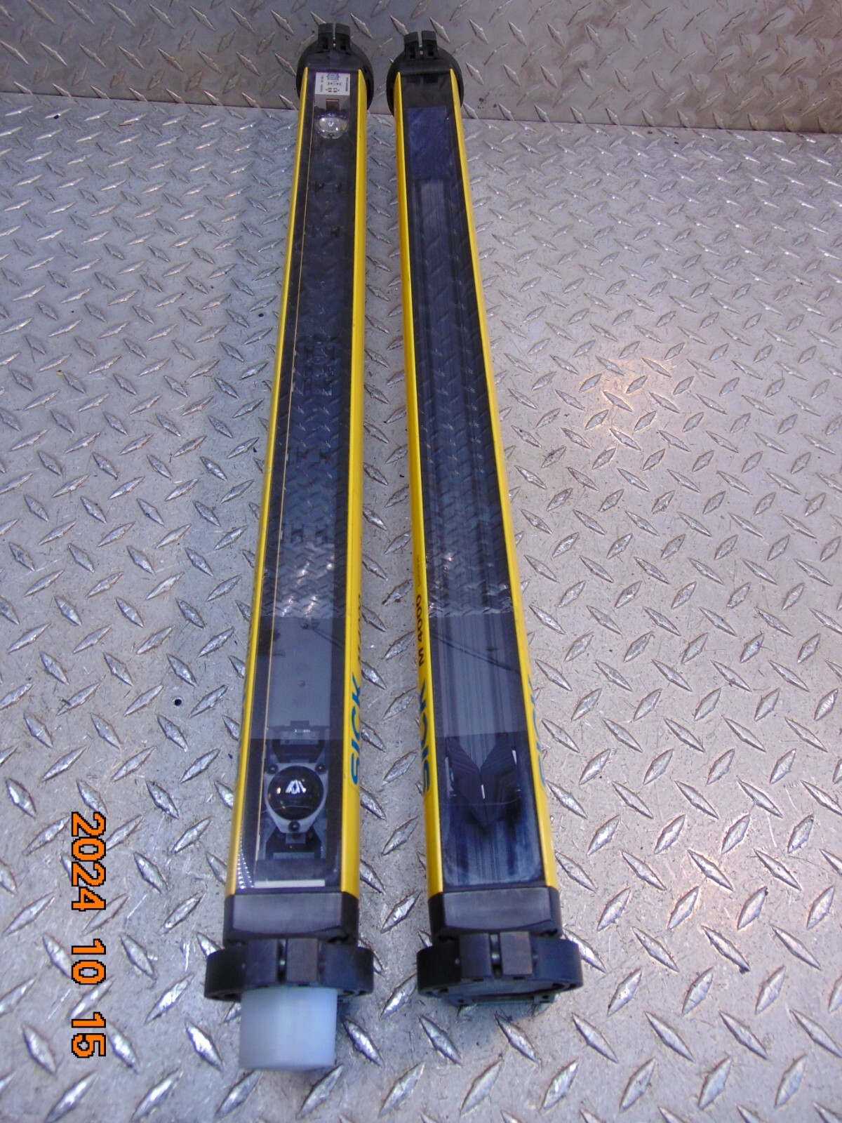 SICK M 4000 M40Z-025023RB0 & PSD01-1501 1027906 SAFETY LIGHT SENSOR SET