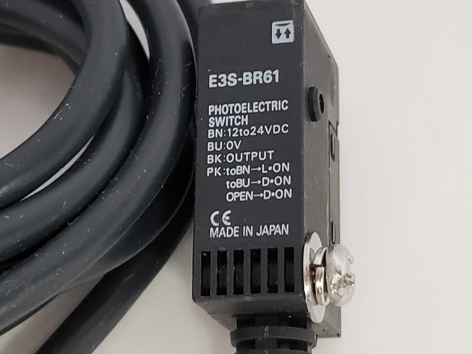 OMRON E3S-BR61 PHOTOELECTRIC SENSOR RETRO-REFLECTIVE 12-24VDC NIB