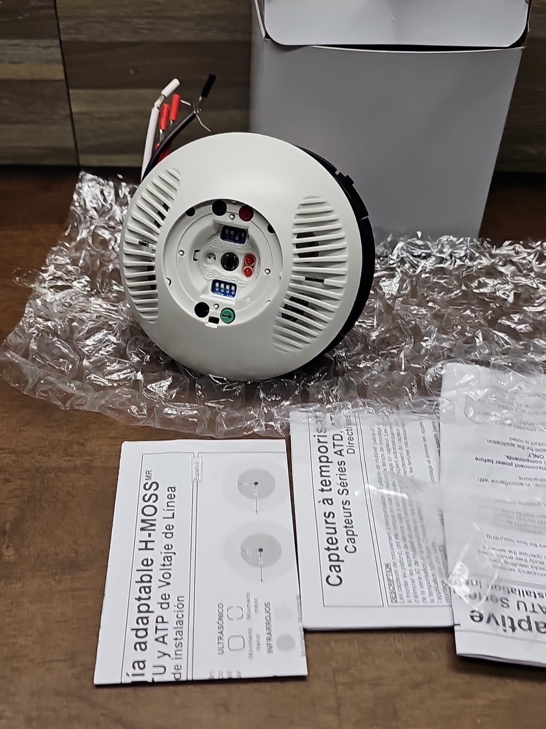 HUBBELL ATD2000CL 120-277VAC 20A NSMP Ceiling Mounted Occupancy Sensor OPEN BOX