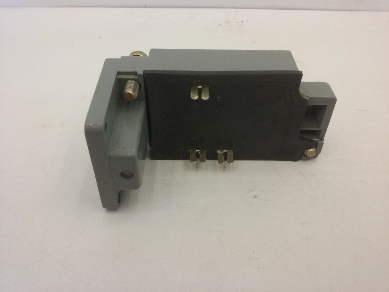 CUTLER HAMMER E51SBX SOILD STATE SWITCH BODY ONLY SERIES C1