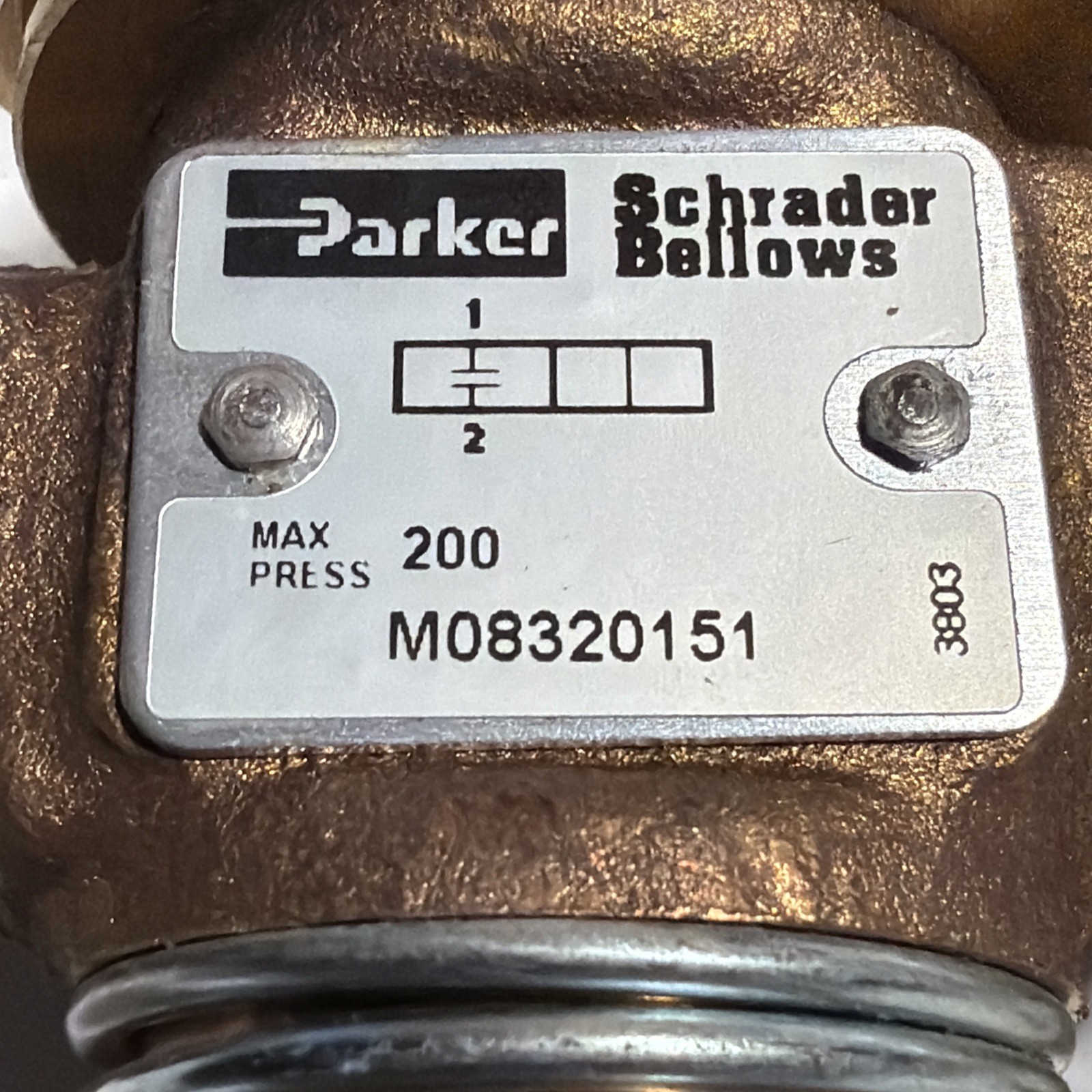 SCHRADER BELLOWS / PARKER – M08320151 VALVE, MANUAL, 1/4NPT, Max 200PSI USA NNB