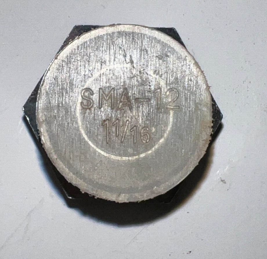 FUI CONVERSION ADAPTER FITTING STEEL SMA-12 FNPT X SMA-16 SAE-ORB 1-1/2″ HEX