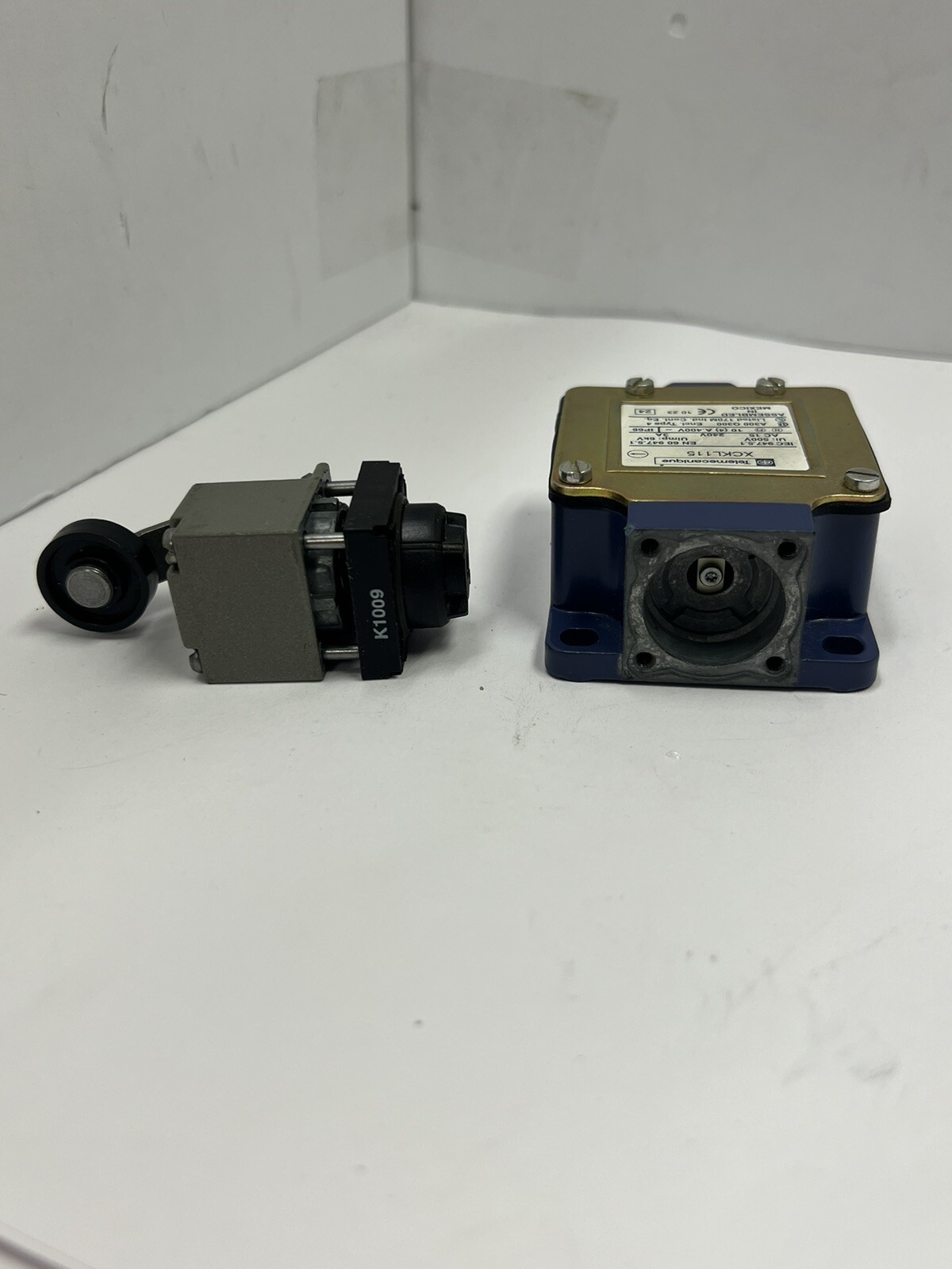 NEW TELEMECANIQUE XCKL115 LIMIT SWITCH