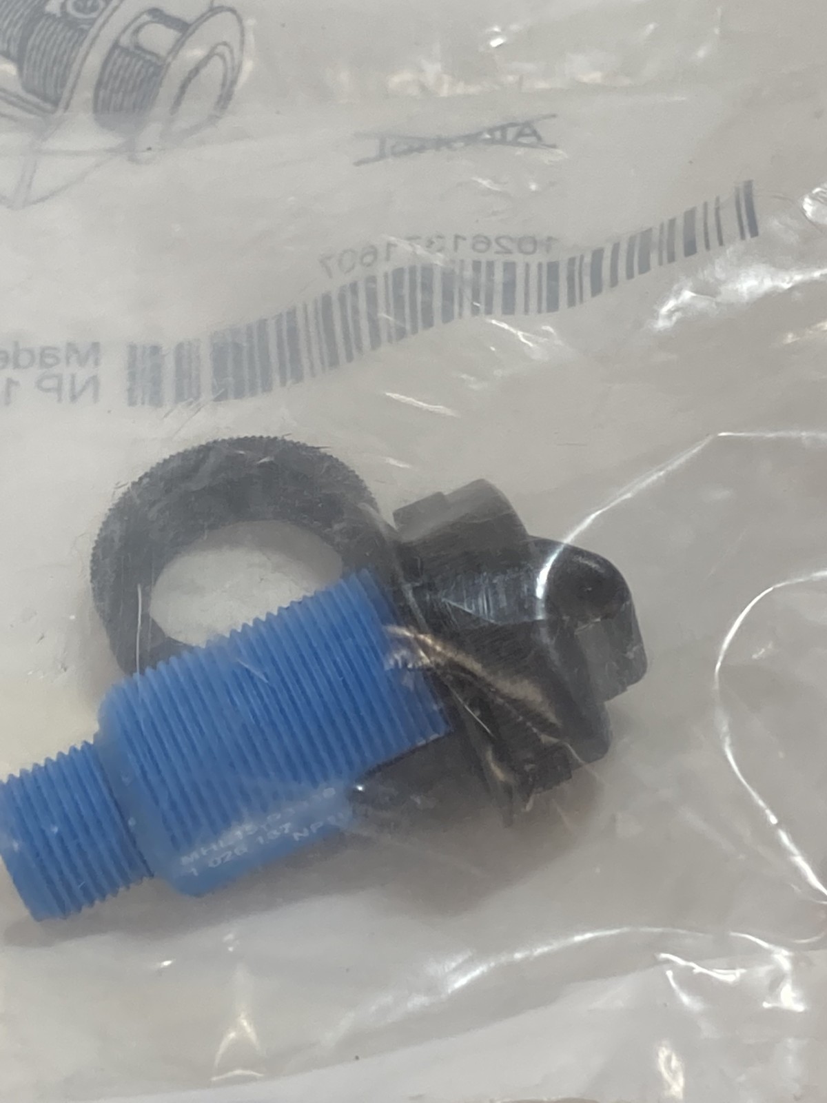 SICK MHL15-P3338 PHOTOELECTRIC SENSOR 10-30VDC PNP LED PNP 0-4.5M SE NIB