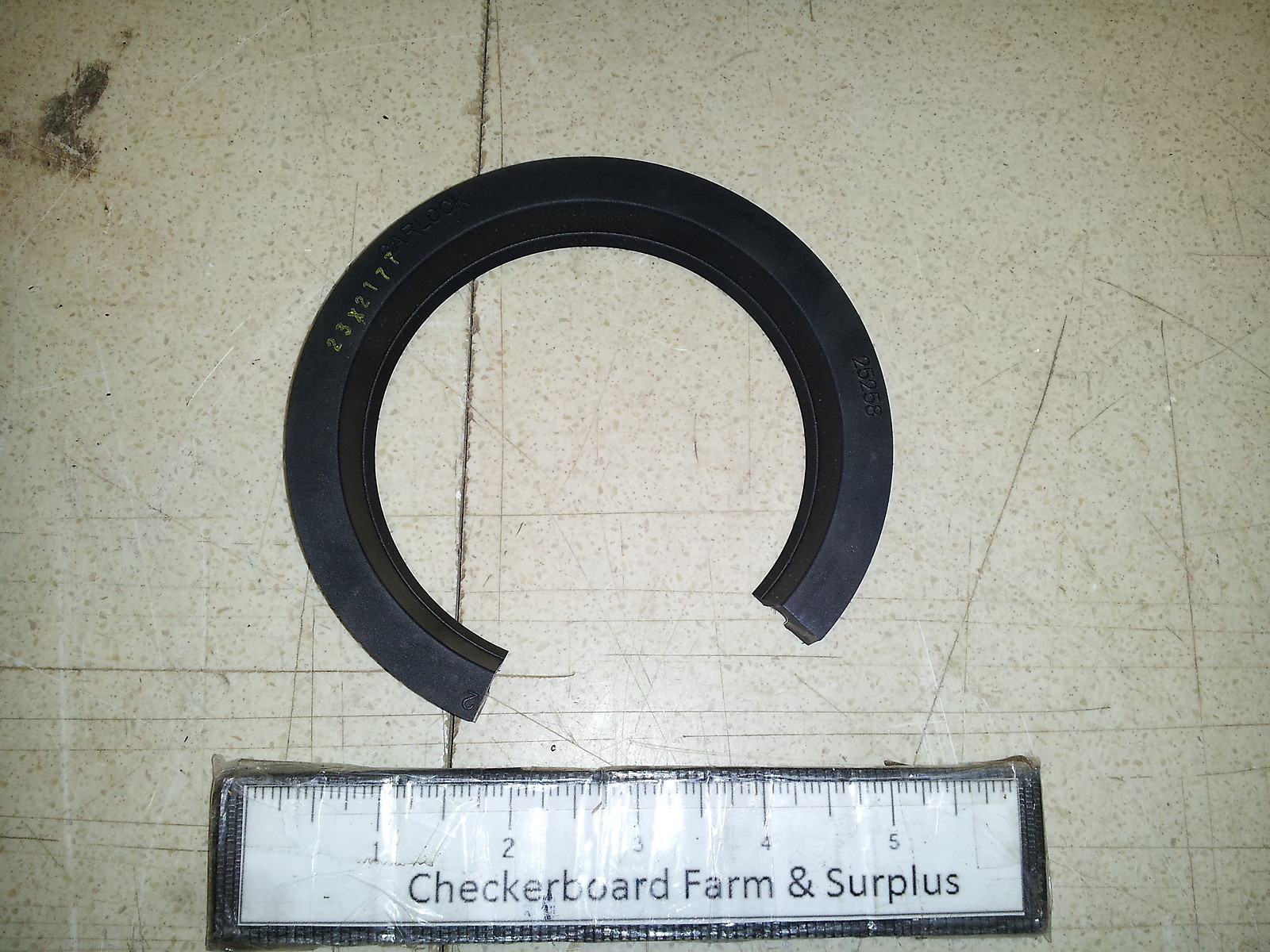 NOS Garlock Klozure Split Oil Seal 3″ID x 4-1/8″OD 23X2177 25003-2177