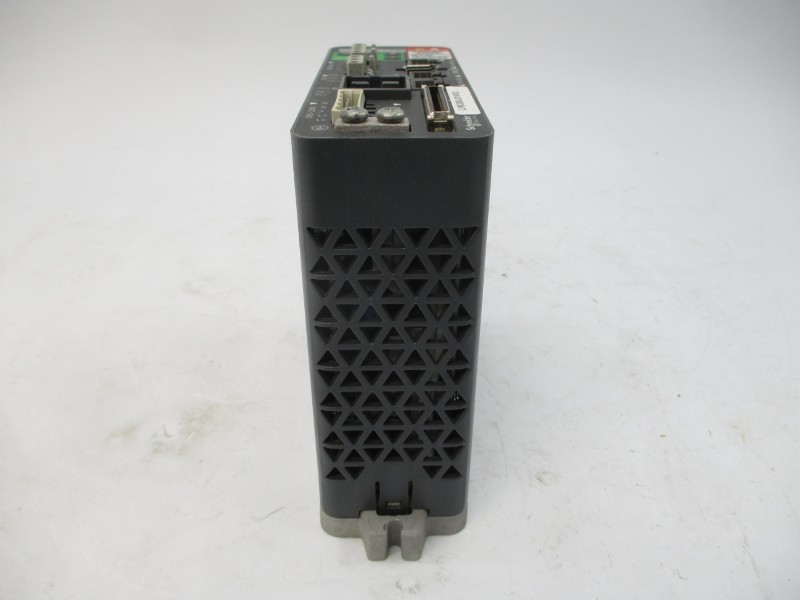 SCHNEIDER ELECTRIC LXM28AU01M3X 220VAC 2.7A UNMP