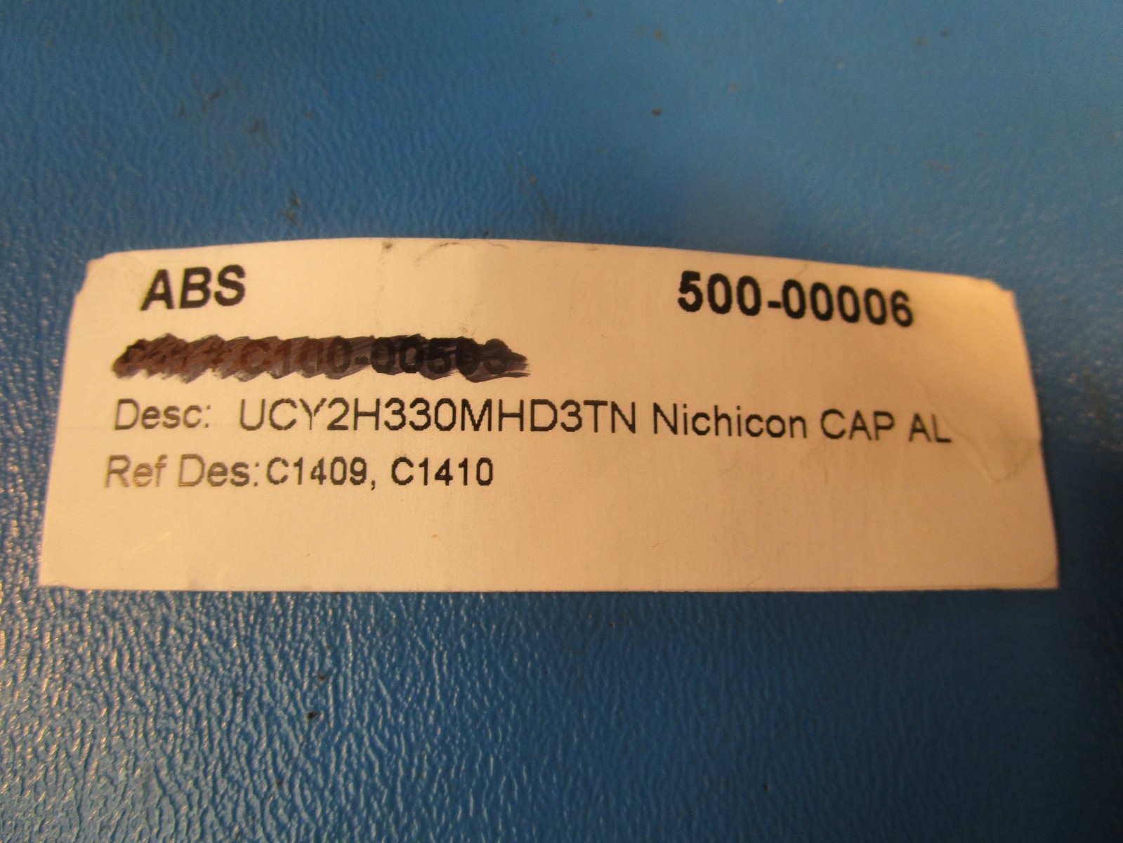 LOT OF 30 Nichicon, UCY2H330MHD3TN, CAP ALUM 33UF 20% 500V RADIAL TH
