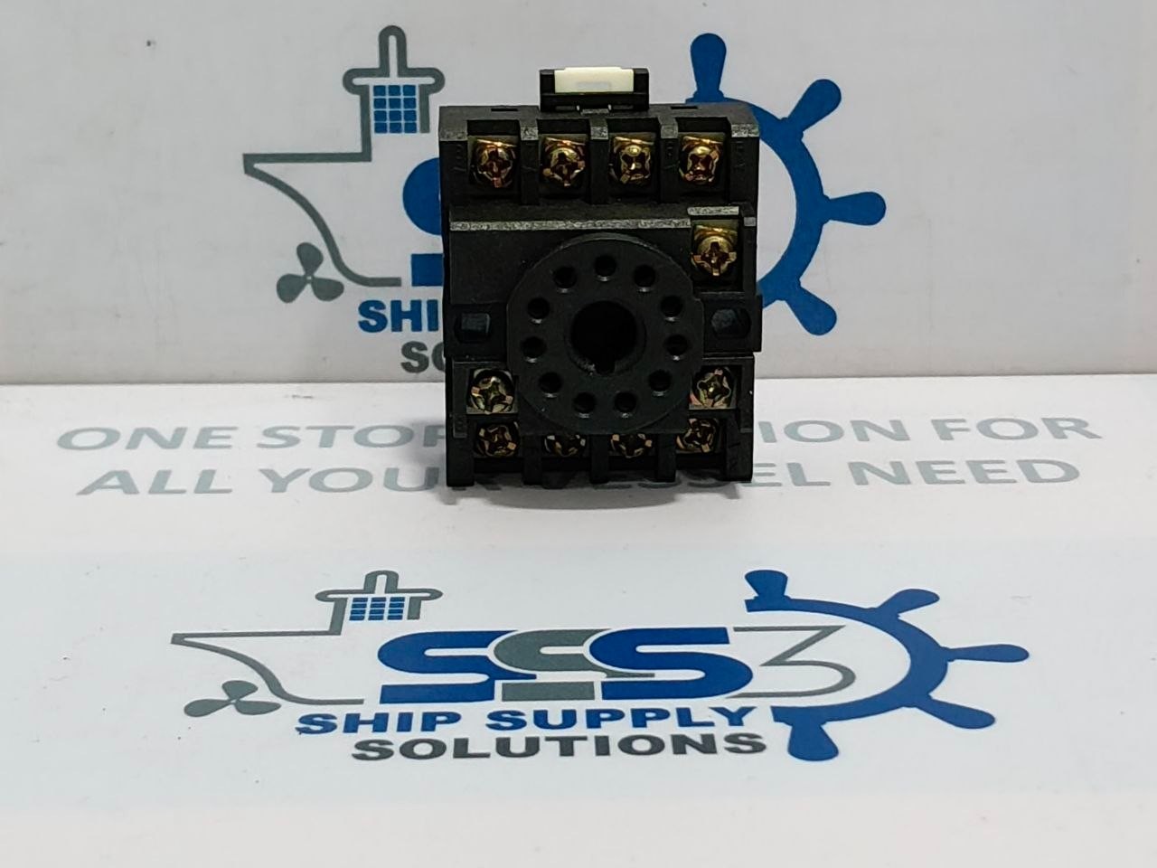 RS 403-241 11 Pin Relay Socket Base (Unused New)