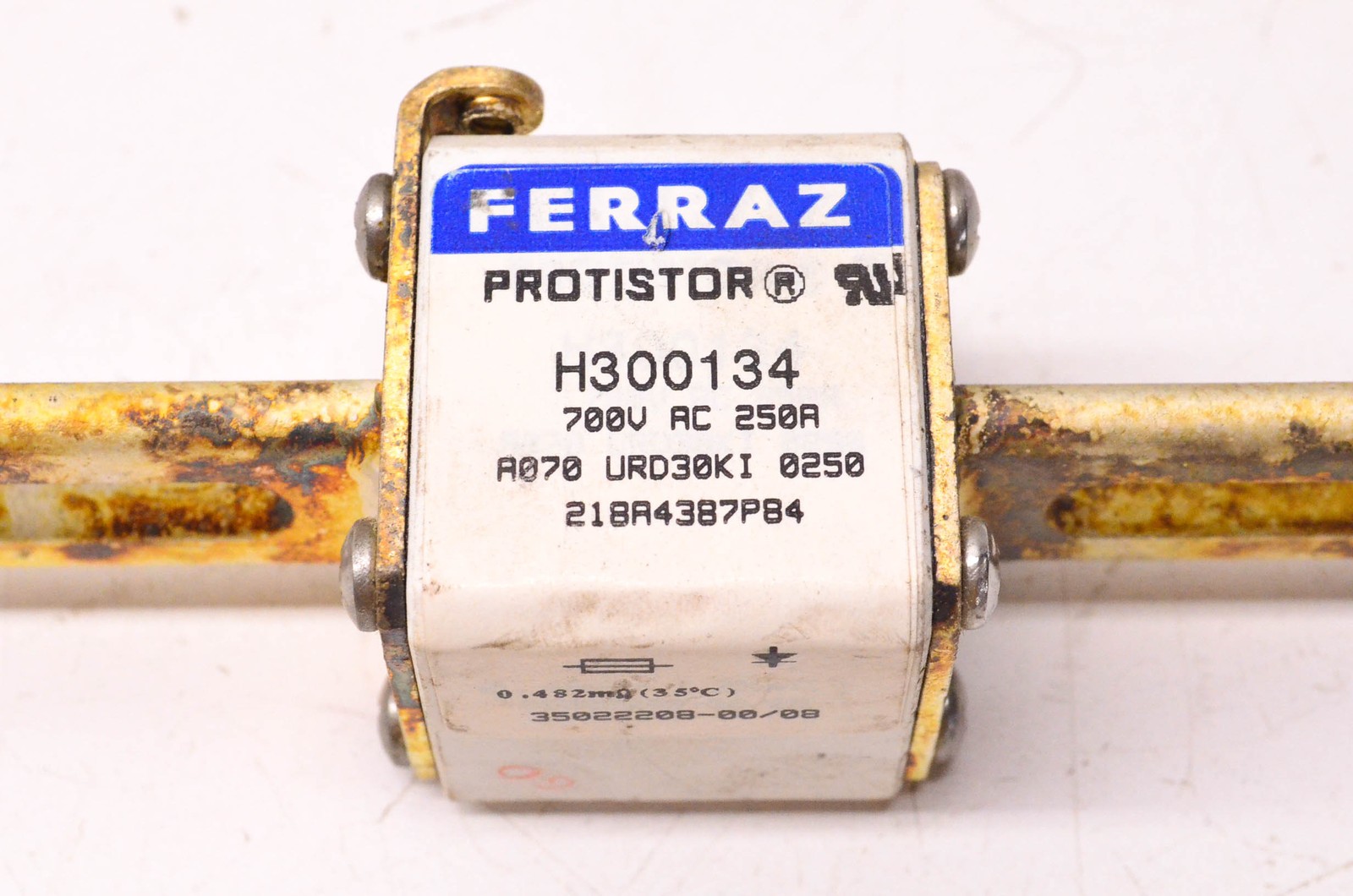 Ferraz H300134 700 Volt AC 250 Amp Protistor Fuse NOS