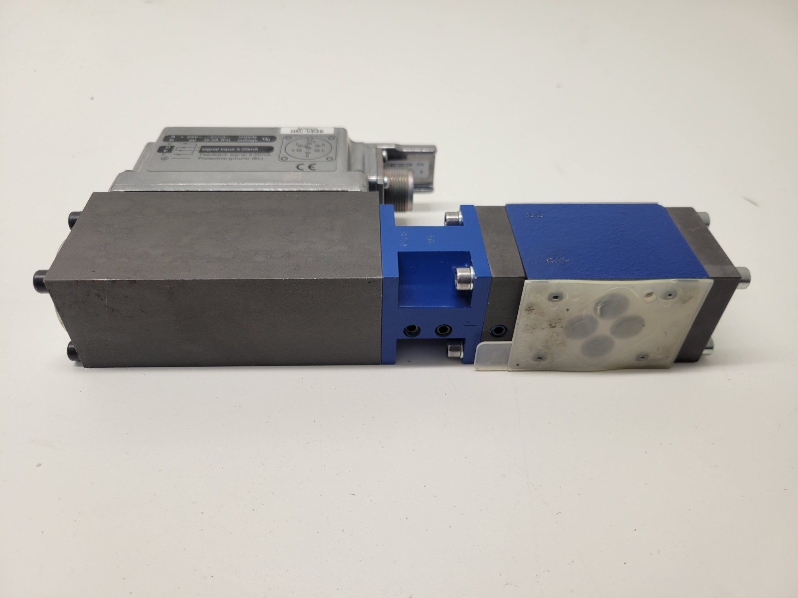 NEW OLD STOCK! REXROTH CONTROL VALVE DREBE6X-11/175MG24K31F1M 0811402083