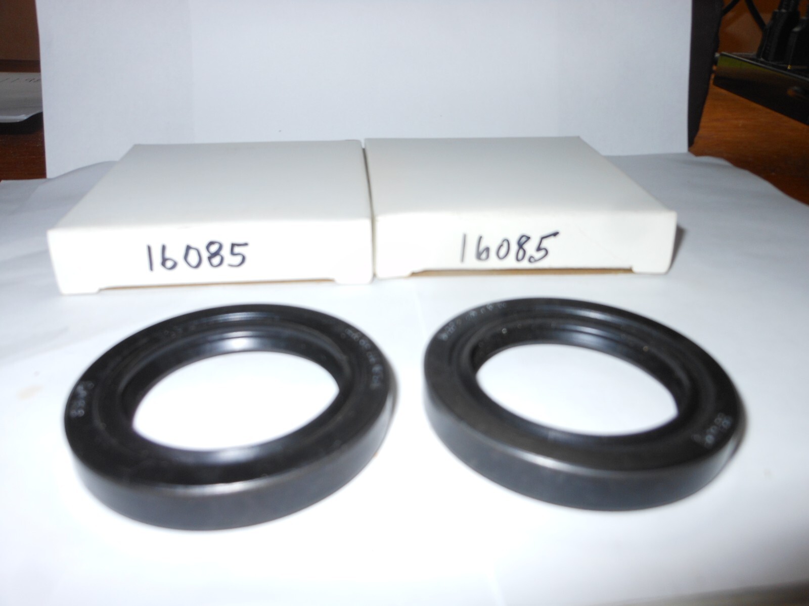2 (TWO) “MADE IN USA” 16085 OIL SEALS= $11.98= $5.99 EACH~ NATIONAL 1192