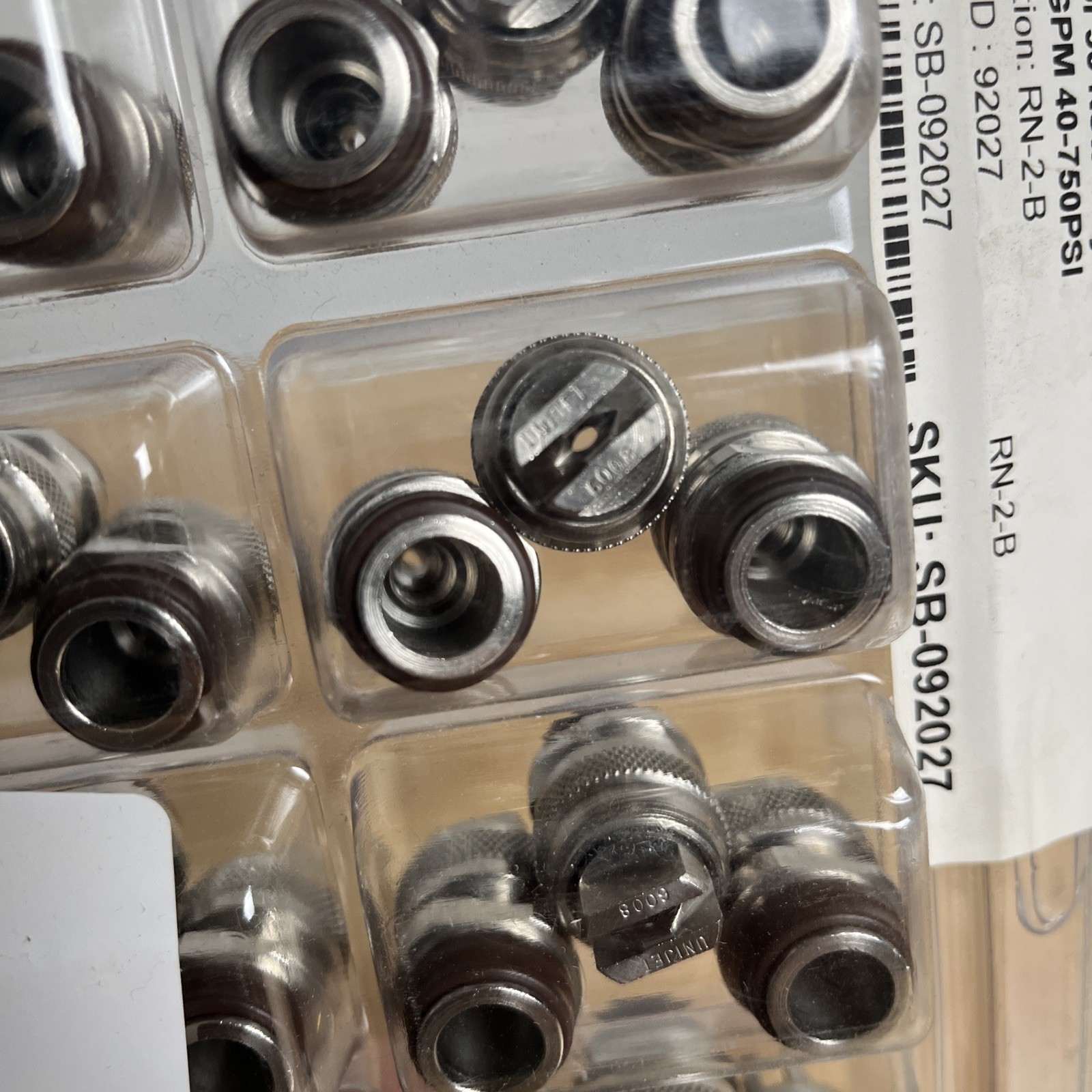 30 Unijet 6008 60 Deg. Spray Nozzles 0.79–3.42 GPM 40–750 PSI – Stainless Steel