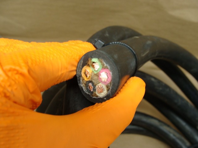 CAROL SUPER VU-TRON 8/5 TYPE W PORTABLE POWER CABLE 2000V P-7K-123049 21FT
