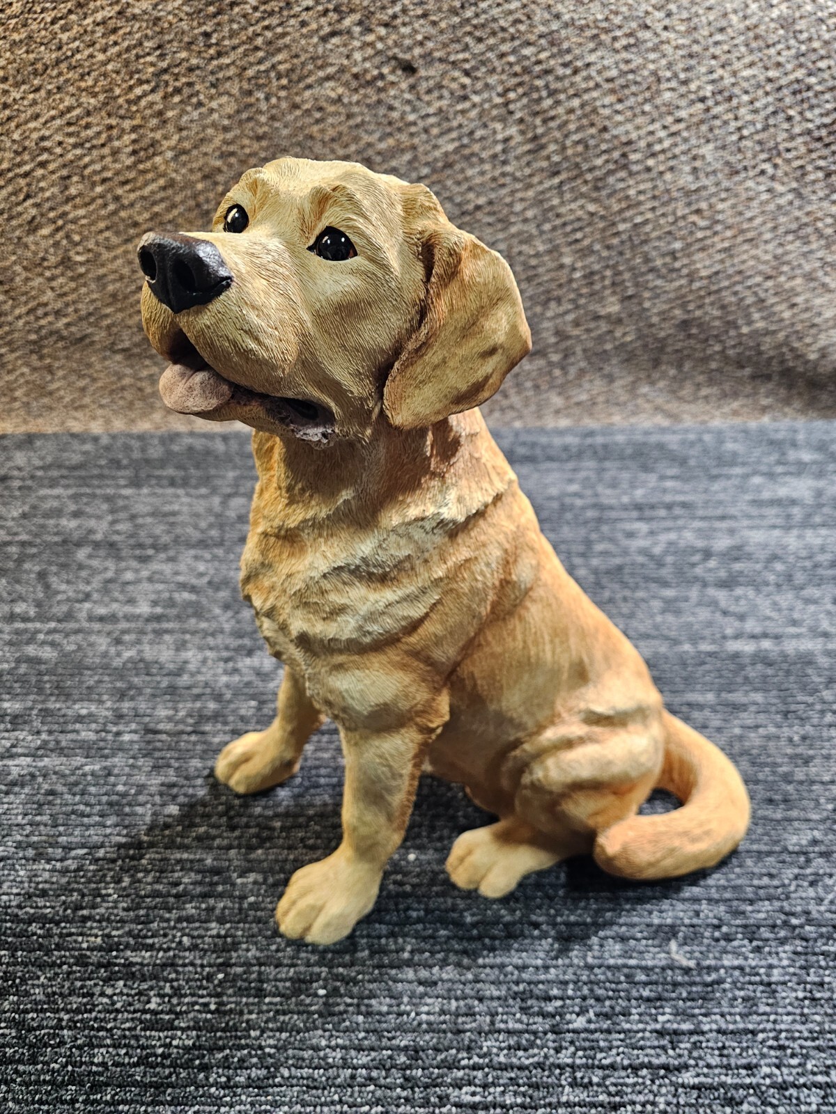 Border Fine Arts – Fireside Dogs 111004 Yellow Lab Figurine Labrador Retriever