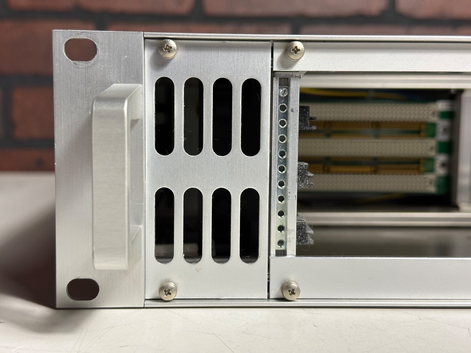 ELMA Rack-Mount 3-Slot VME Chassis w/ HD Provision 14V-0216-RDH03J12D-P150