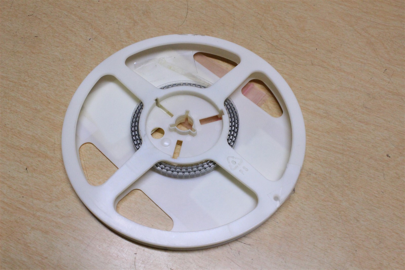 NEW Vishay Mosfet 293D226X9010B2TE3 268 pieces, not a full reel*FREE SHIPPING*