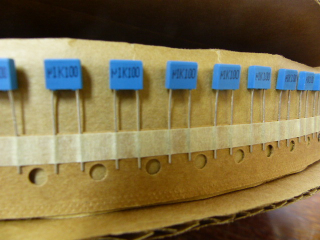 EPCOS B32539-C1104-K189 Qty of 100 per Lot 0 1UF 10% 100V lot of 100 pieces su