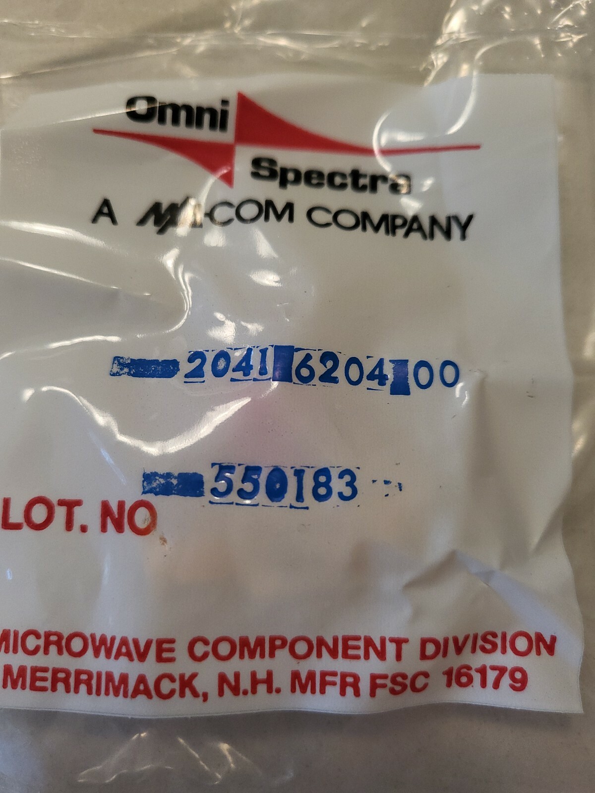 SMA RF Connector, “T” style, PN 3163-1, NSN 5935002617598, gold-plated, NOS